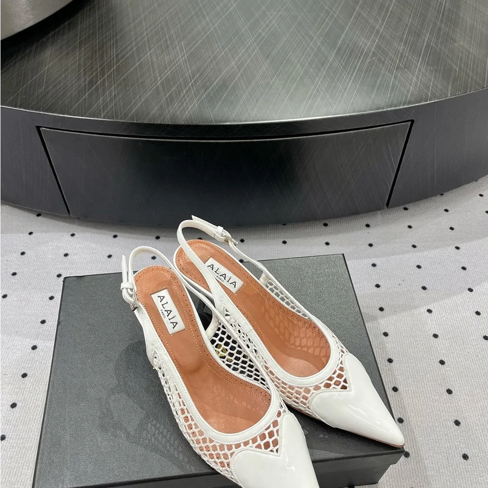 ALAÏA White Mesh Pointed Slingback Heels - Picture 4 of 9